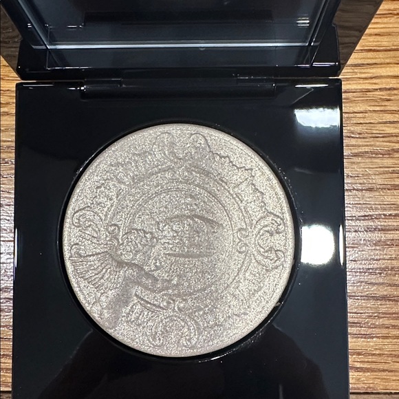 Pat McGrath Labs x Bridgerton Highlighter - Picture 2 of 2